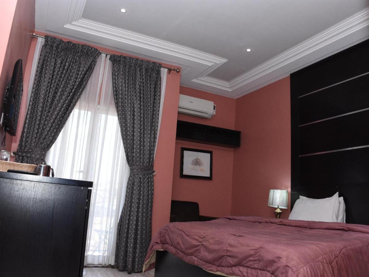 Hard Break Hotel Enugu Exterior foto