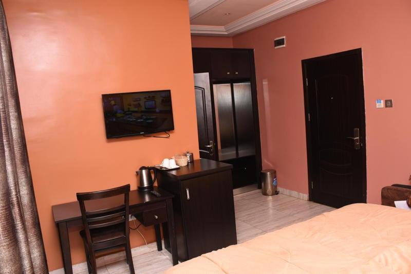 Hard Break Hotel Enugu Exterior foto
