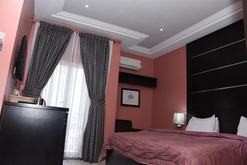 Hard Break Hotel Enugu Exterior foto